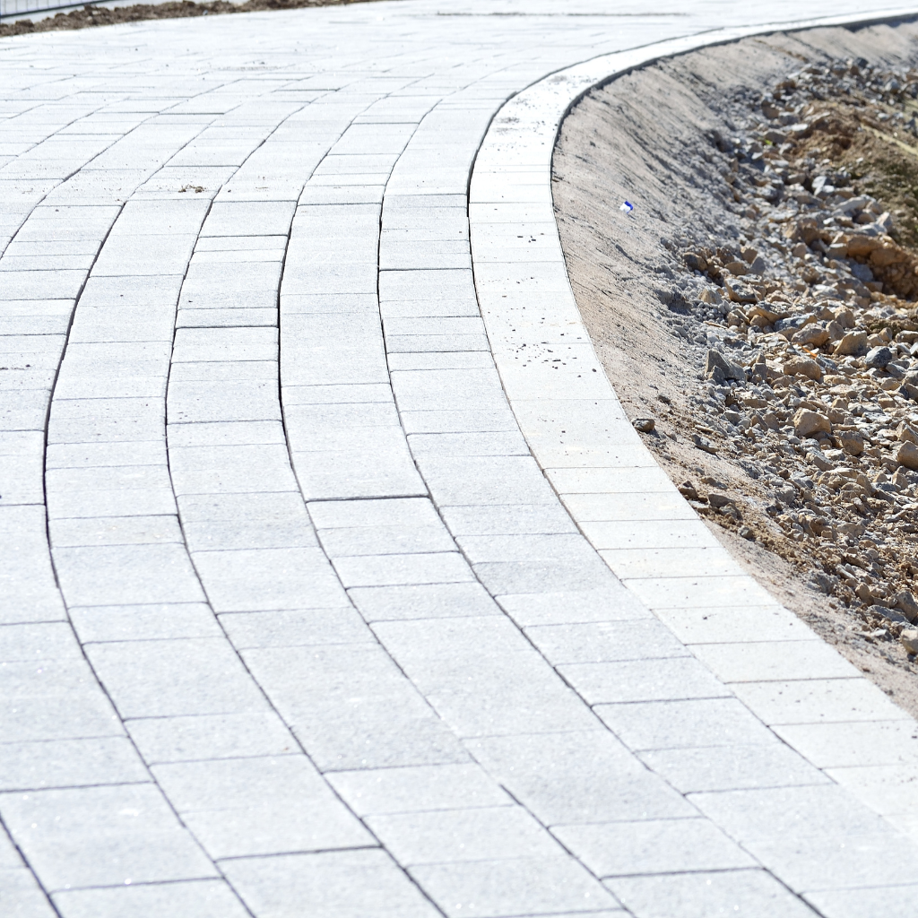 Professional Driveway Stone Paving by Willaston driveway company